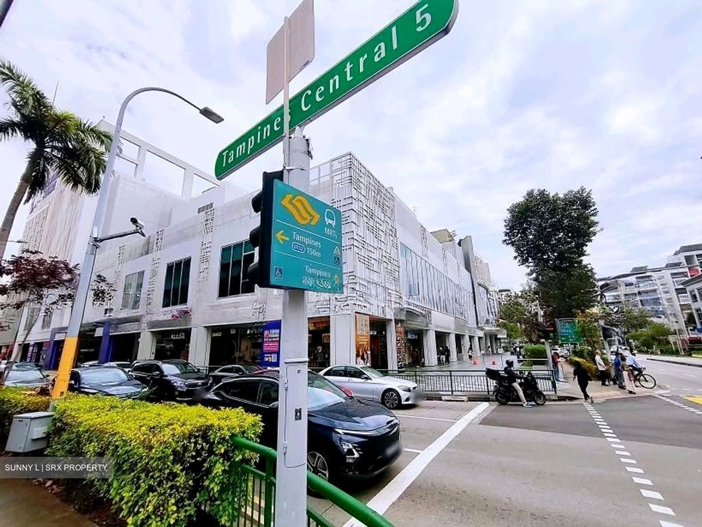 Tampines Central 1 (D18), Retail #631473781
